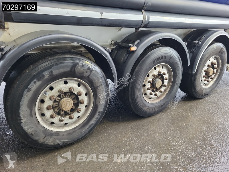 Semi remorque  SVM 39000L Liftachse Cement