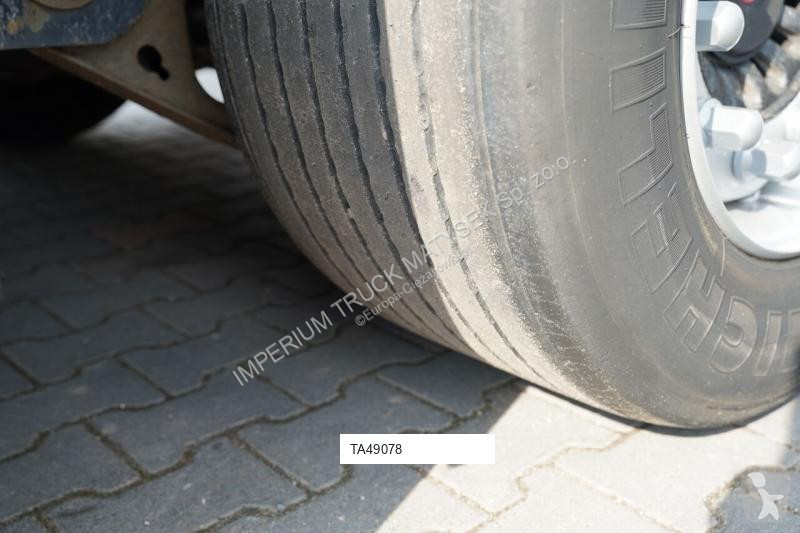 نصف مقطورة Wielton