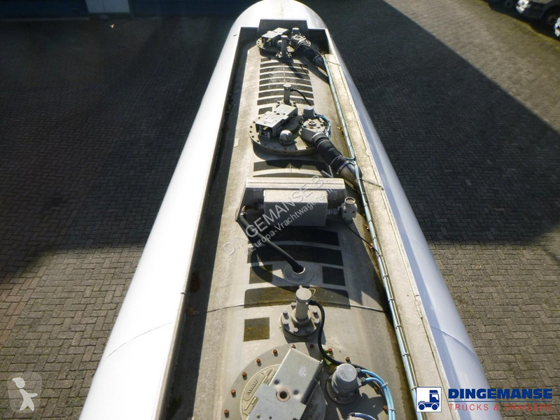 Semi remorque Feldbinder Fuel tank alu 44.5 m3...