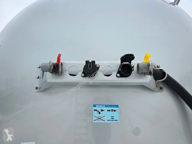 نصف مقطورة Kässbohrer STB / Liftachse /...