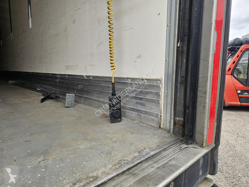 نصف مقطورة Chereau B3 /CITY TRAILER /STEERING...