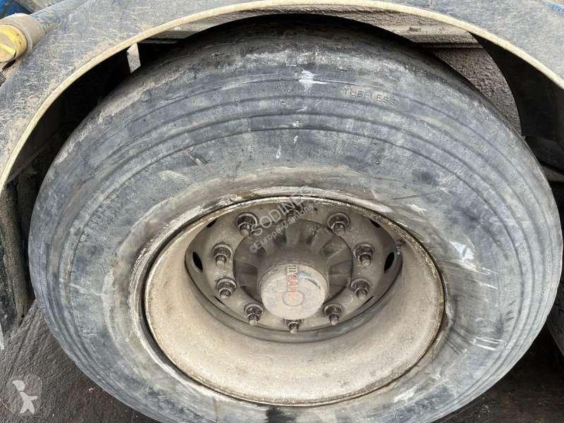 Semi remorque Benalu  3 ESSIEUX