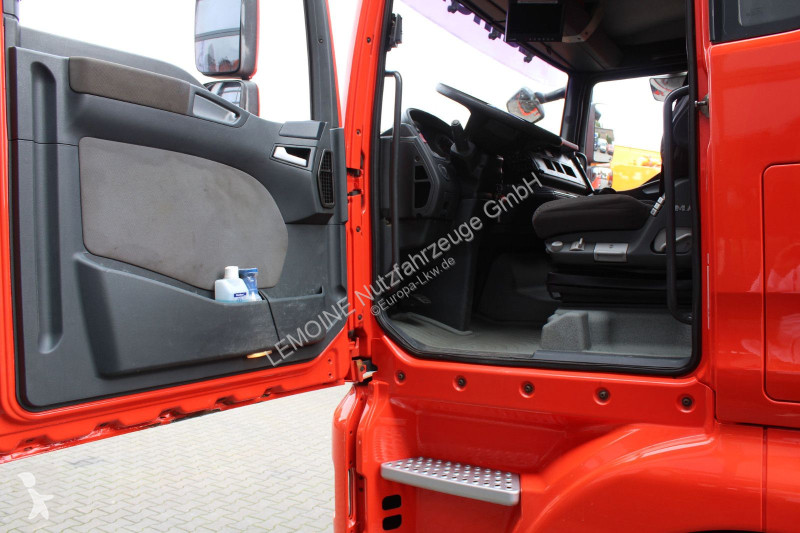 Vrachtwagencombinatie MAN 2-Achs Hellmers 26m3...