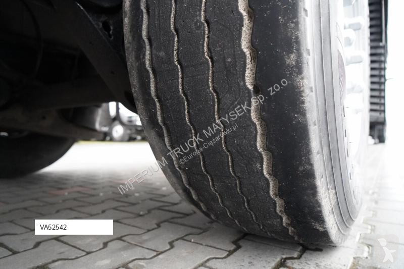 Полуприцеп Krone Semiremorcă cu prelată...