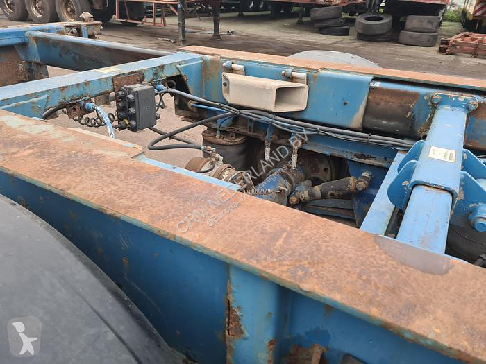 Semiremorca Fliegl 3 AXLE CONTAINER CHASSIS 40...