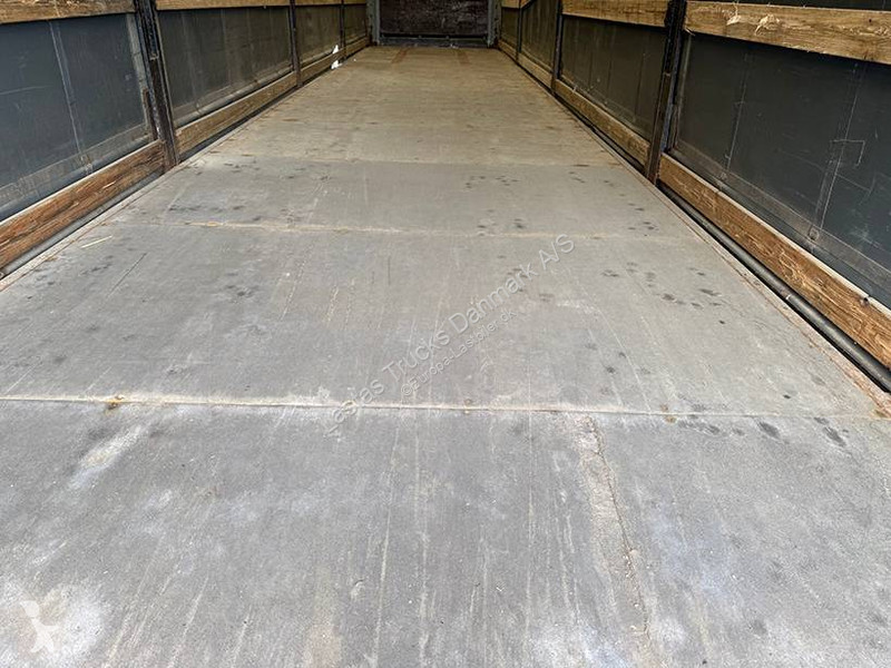 نصف مقطورة Krone Curtainsider / Planenauflieger