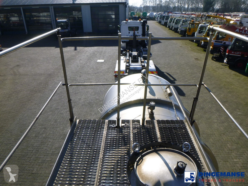 Semi reboque Burg Food tank inox 30.3 m3 / 3 comp