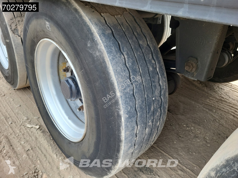 Semiremorca Lamberet SR2B-5T8-1B 3 axles Thermo...
