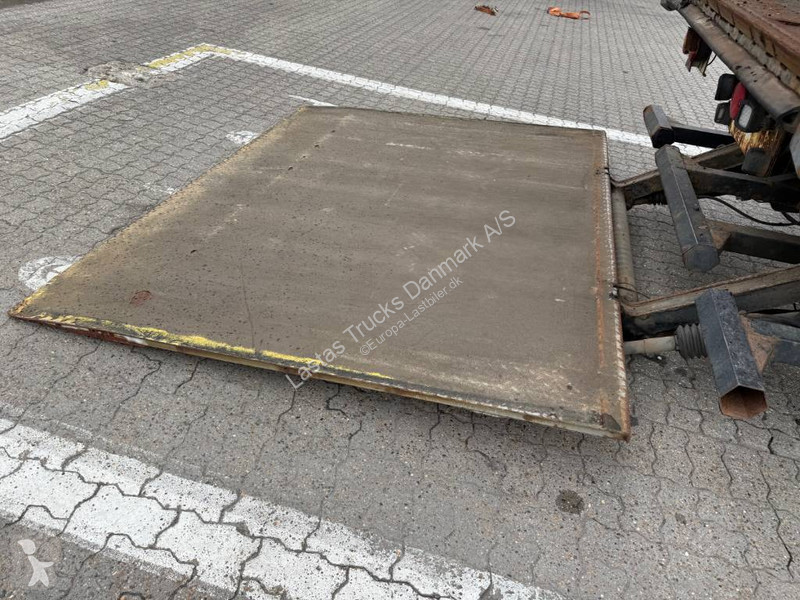 Semiremorca Krone...
