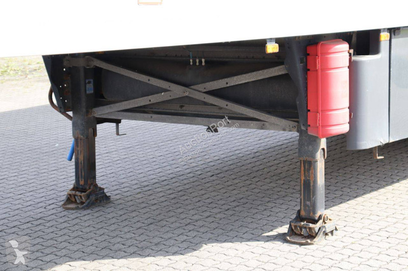 Semirimorchio Schmitz Cargobull SCB*S3B