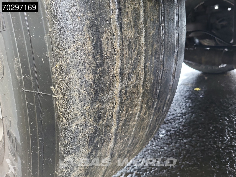 Semi remorque  SVM 39000L Liftachse Cement