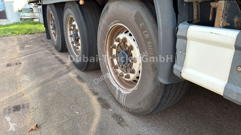 نصف مقطورة Kässbohrer RI-CS
