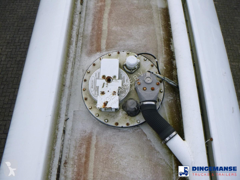 Semi remorque LAG Fuel tank alu 44.4 m3 / 6...