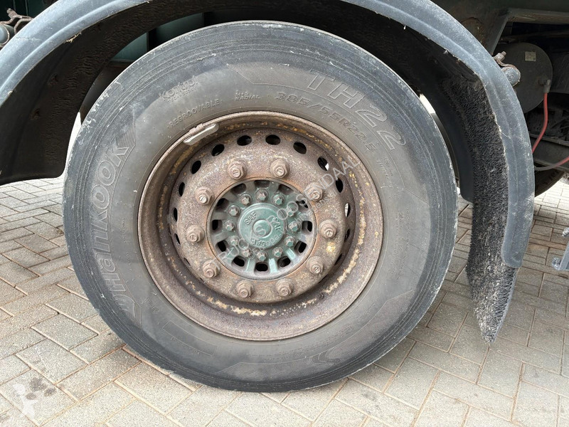 نصف مقطورة Schmitz Cargobull 2 axles + STEERING...