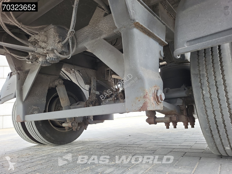 نصف مقطورة  Tail gate