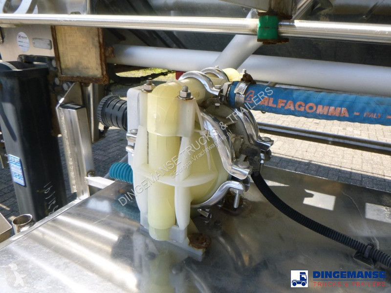 Semi remorque Feldbinder Chemical tank inox 30...