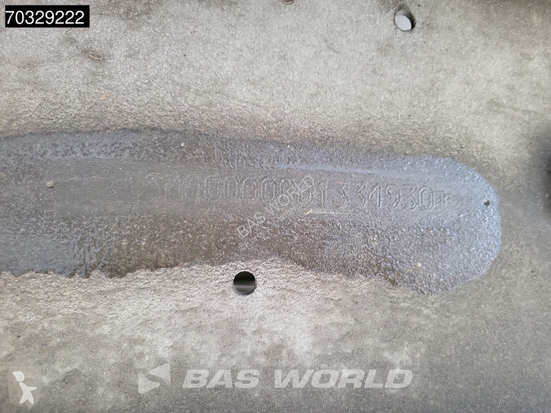 نصف مقطورة Schmitz Cargobull SCB*S3D Lift Axle...