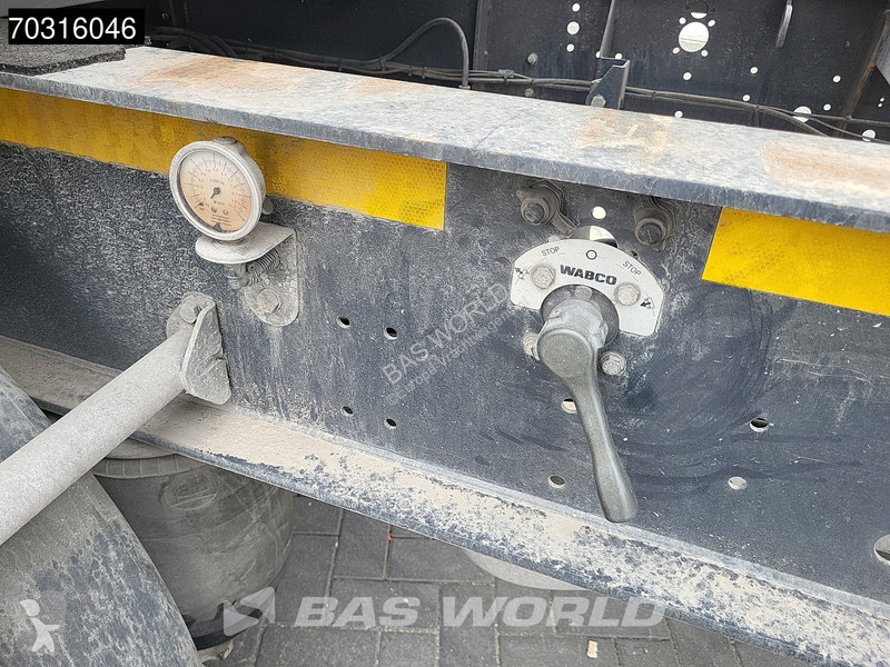 نصف مقطورة Kässbohrer CS 3 axles Lift Axle 40ft