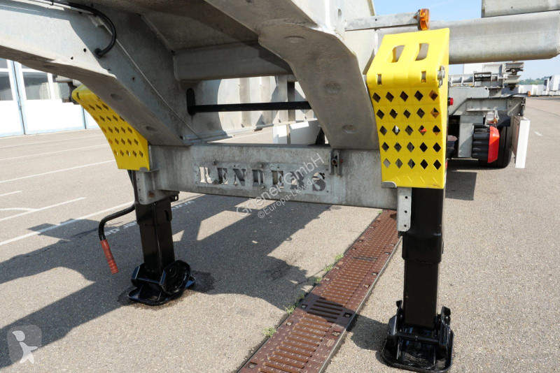 Semiremorca Renders TYPE EURO 820 / LIFT...