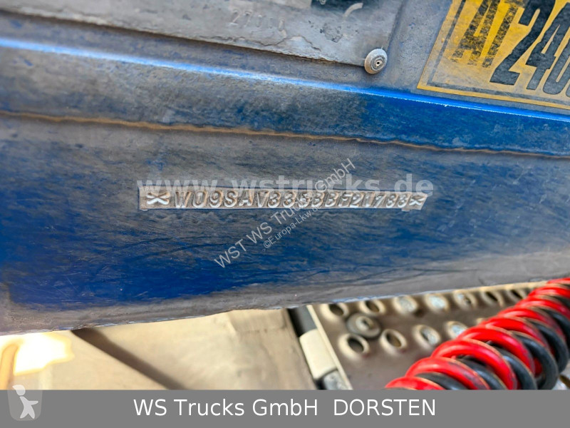 Semitrailer  Finkl  3 Stock Hubdach Typ 2...