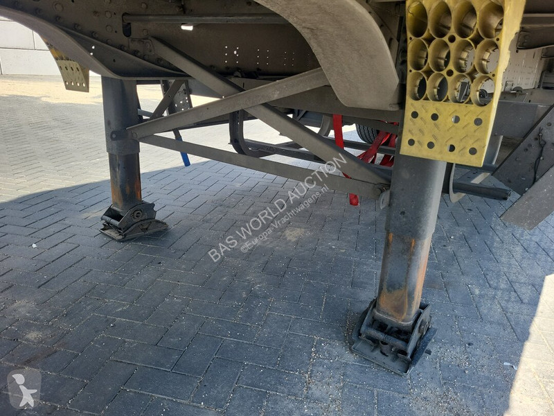 Semirimorchio Schmitz Cargobull SCB*S3T