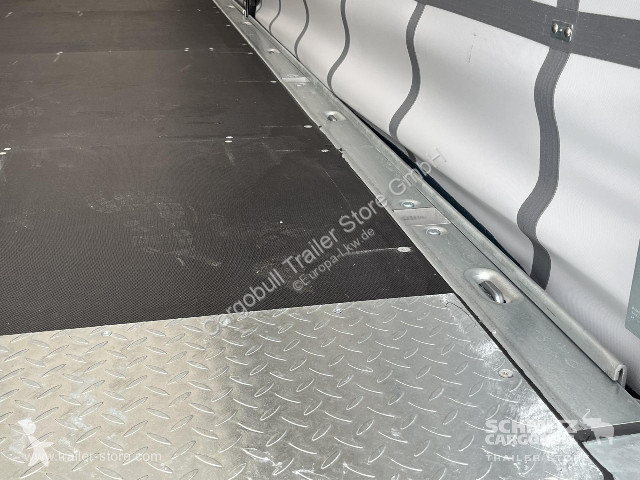 نصف مقطورة Schmitz Cargobull Curtainsider Mega...