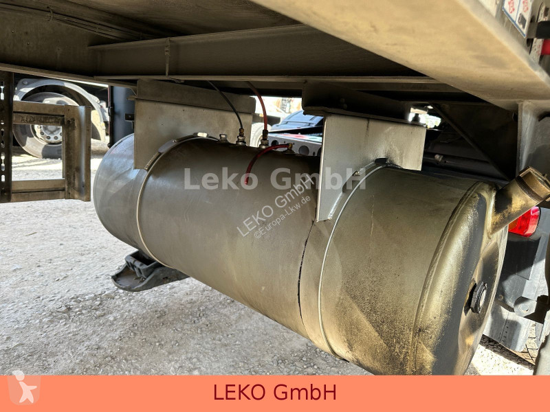 نصف مقطورة Fruehauf Frigo Semi 38T Vector...
