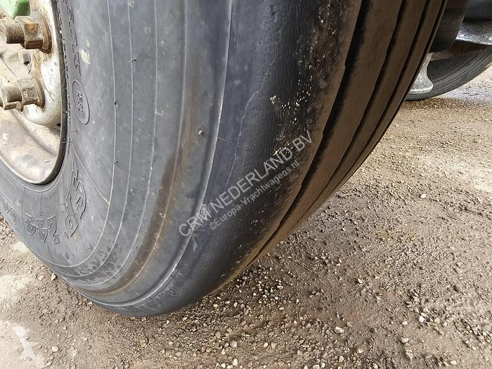 Semitrailer Renders Euro 700 2 axle 20 ft...