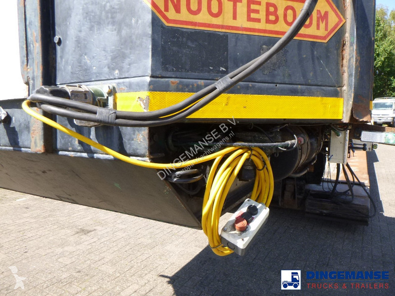 Semiremorca Nooteboom 3-axle lowbed trailer 33...