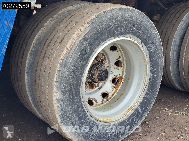 Semitrailer Nooteboom BAZ-66 4xLenkachse...