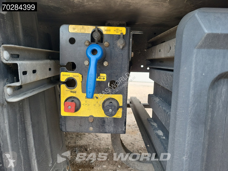 Semitrailer Schmitz Cargobull SCB*S3B 3 axles...