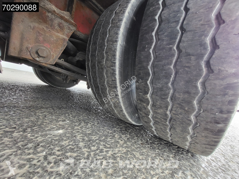 Semitrailer Kässbohrer LB3E Wheel Recess...