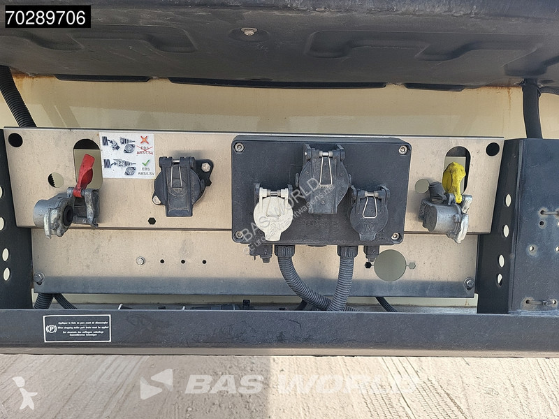 Semitrailer Chereau Thermoking SLXe 300 3 axles...