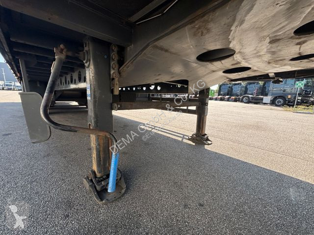 Semitrailer Schwarzmüller...