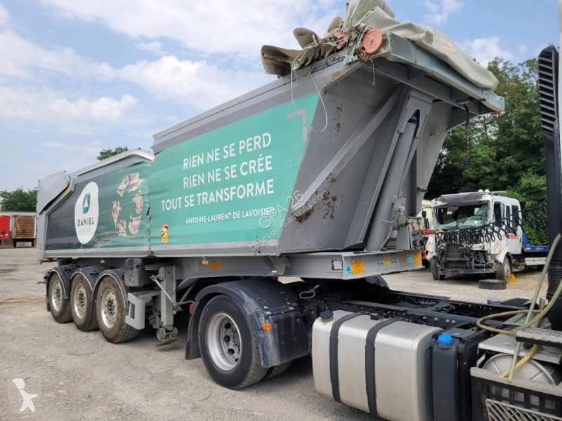 Semi remorque Benalu C39