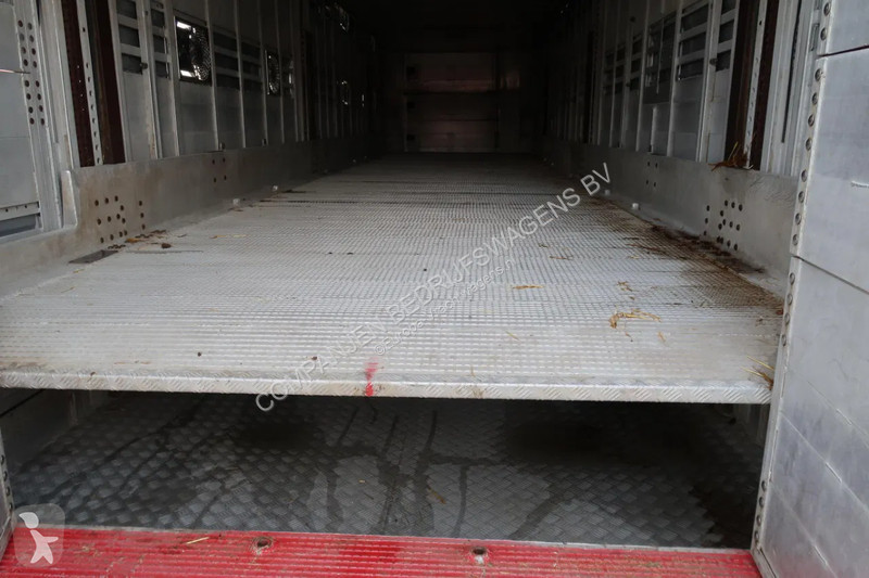 نصف مقطورة Pezzaioli SBA 31 - Cattle transport...