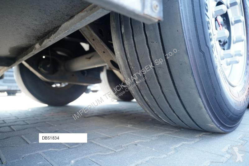 نصف مقطورة Schwarzmüller STANDARD / PALECIARA