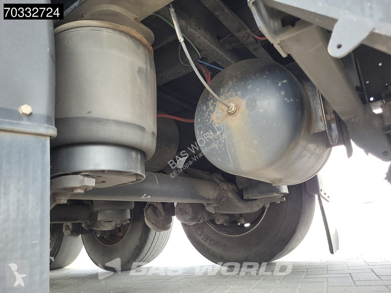 نصف مقطورة Kässbohrer XS Tailgate 2x Lift Axle