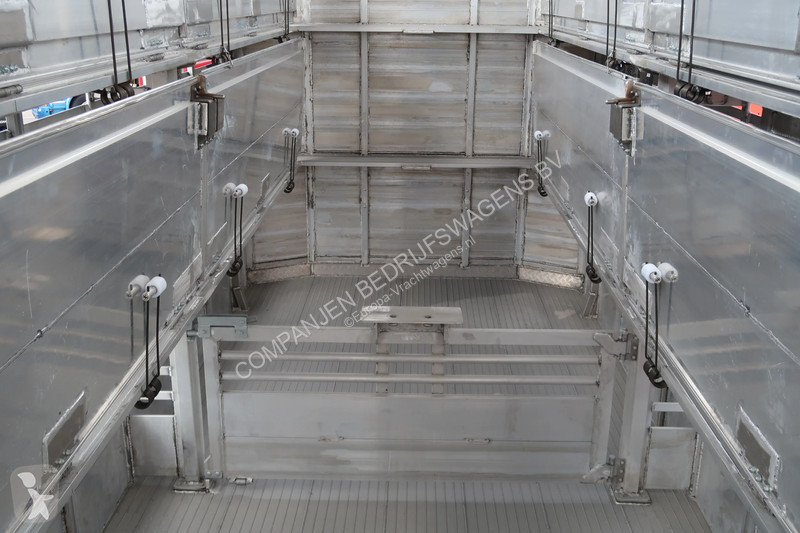 Semi remorque Pezzaioli SBA 63S 100,91M2 Type 2...