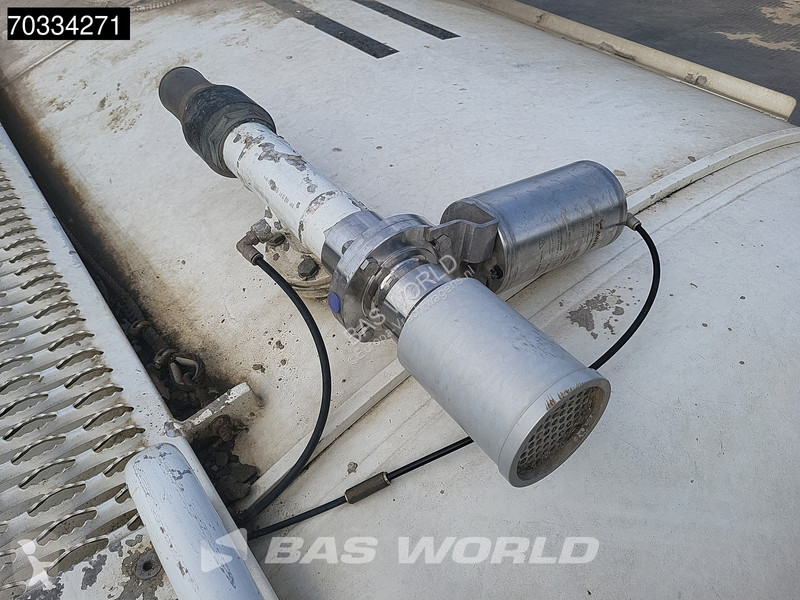 Félpótkocsi  APK 03-2027 39.000 Ltrs Lift Axle...