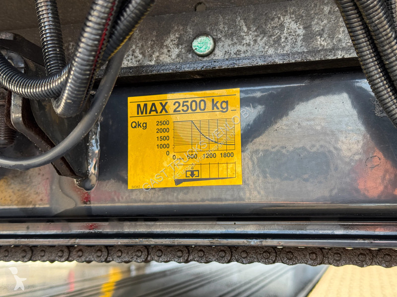 Полуприцеп Schmitz Cargobull Thermo King SLXi...