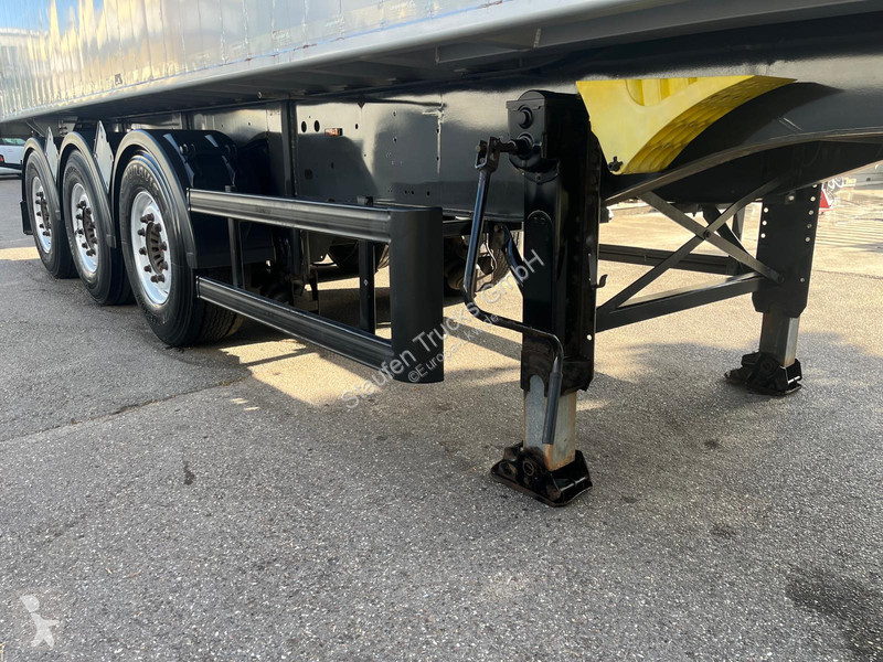 Semitrailer Langendorf SKA 24/30 Getreidekipper...