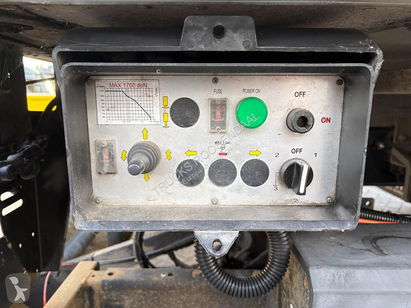 Semiremorca Iveco Eurocargo 120E21 + CARRIER...