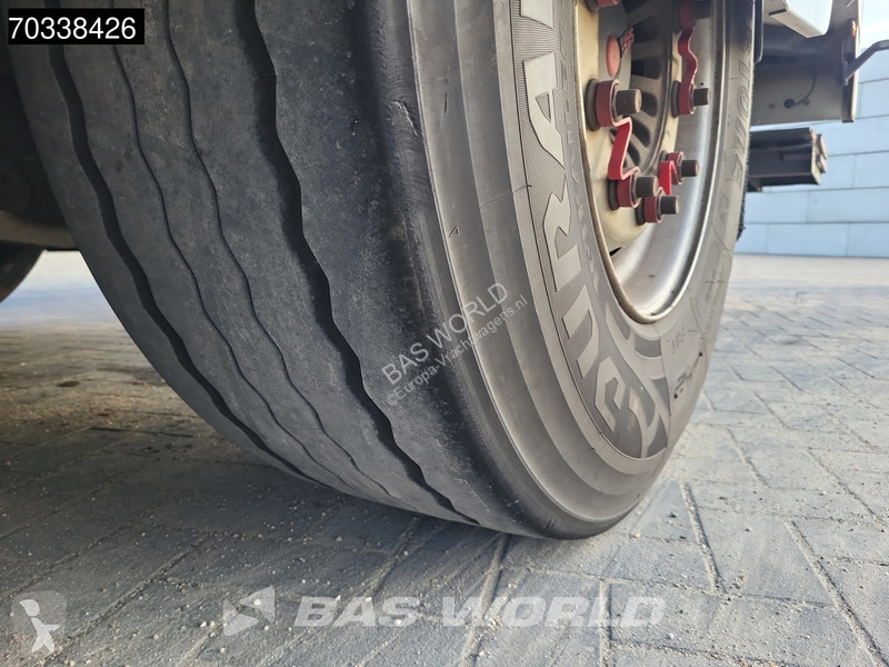 Heiwo HZO 39 3 axles Tailgate 250x260cm...