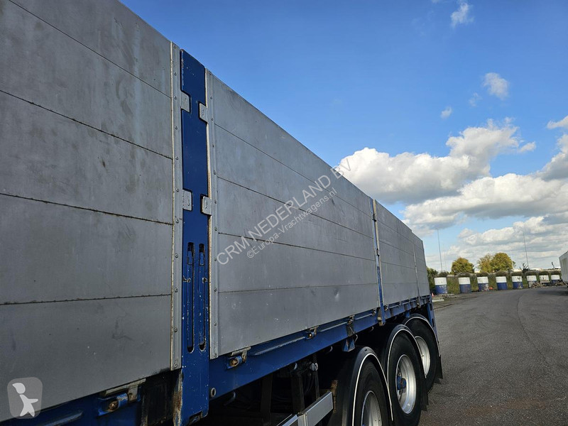 V02-STG-15-30 semi-trailer