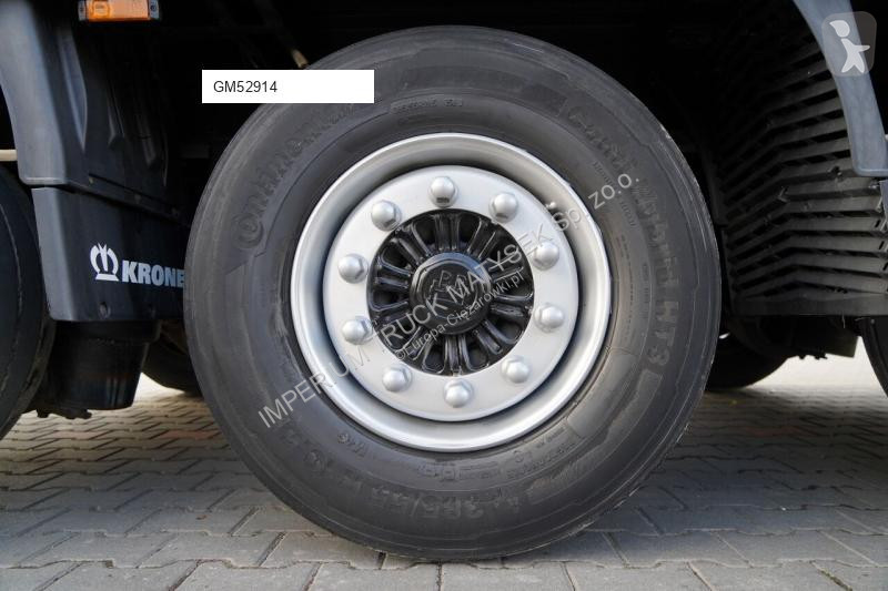 نصف مقطورة Krone