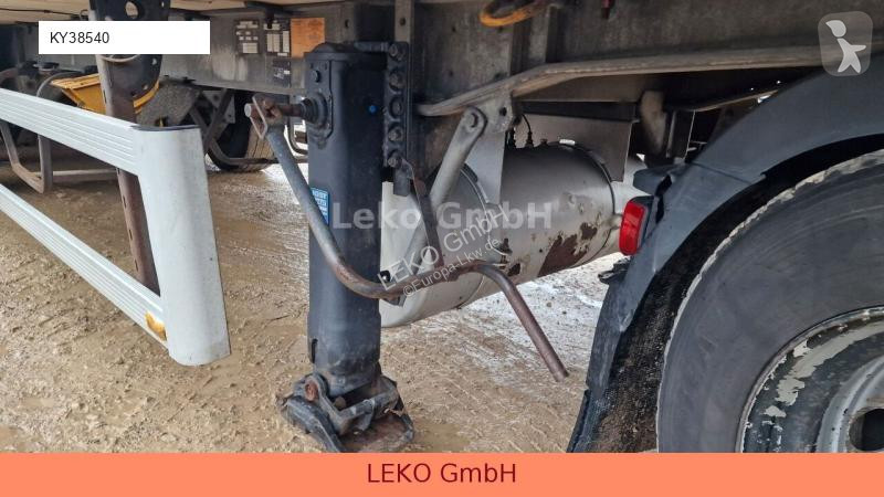 Semirimorchio Fruehauf
