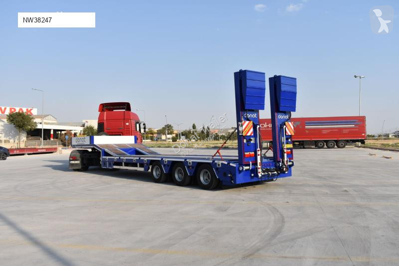 Превоз на строителна техника Donat 3 axle...