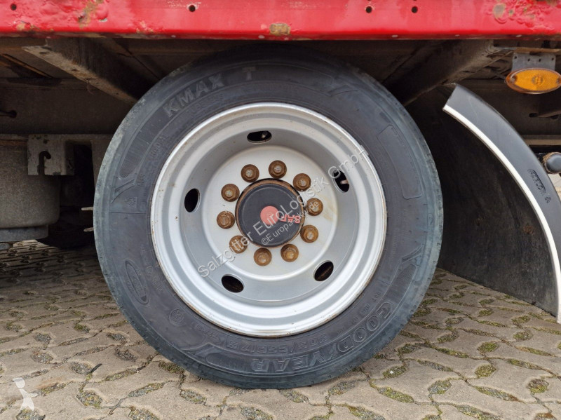 نصف مقطورة Fliegl SZS 270