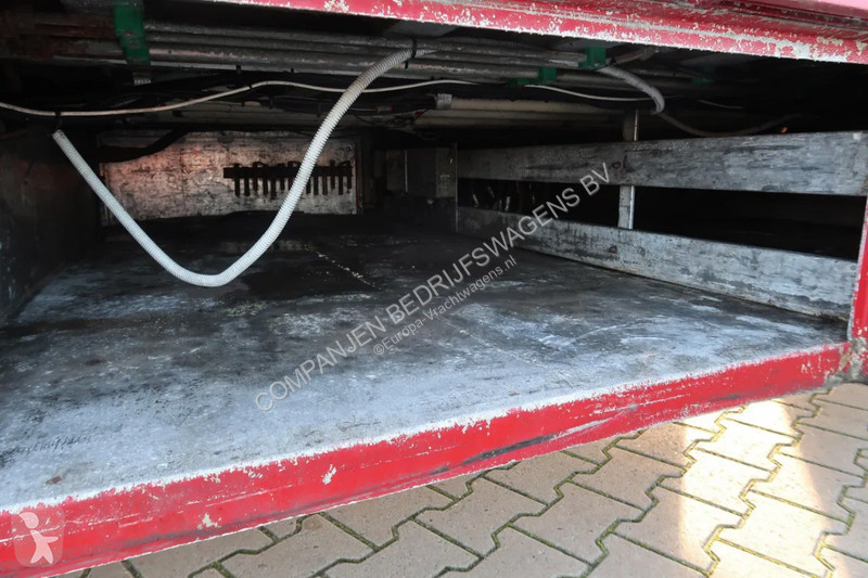 نصف مقطورة Pezzaioli SBA 31 - Cattle Transport